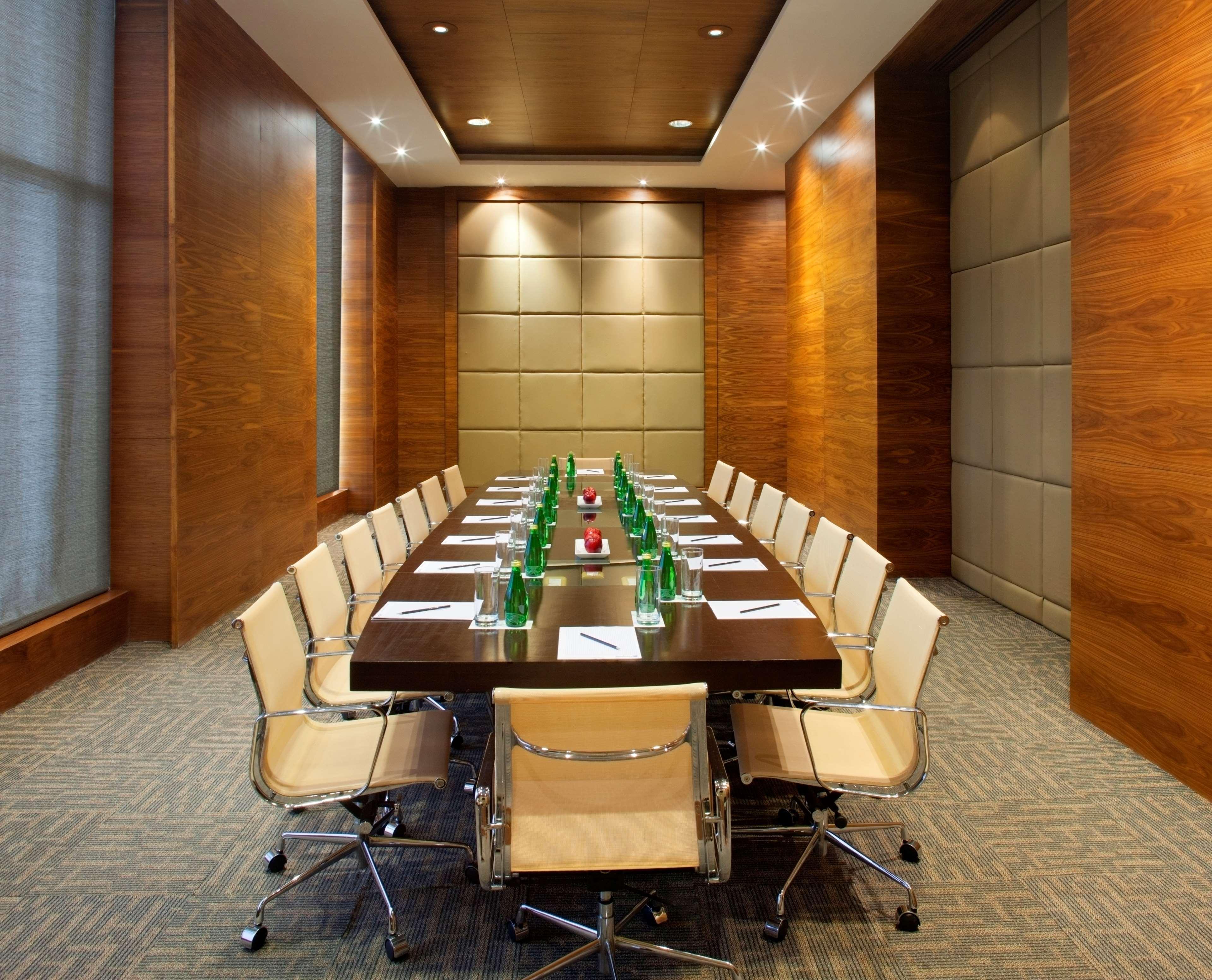 Radisson Blu Hotel New Delhi Dwarka Екстер'єр фото Meeting room