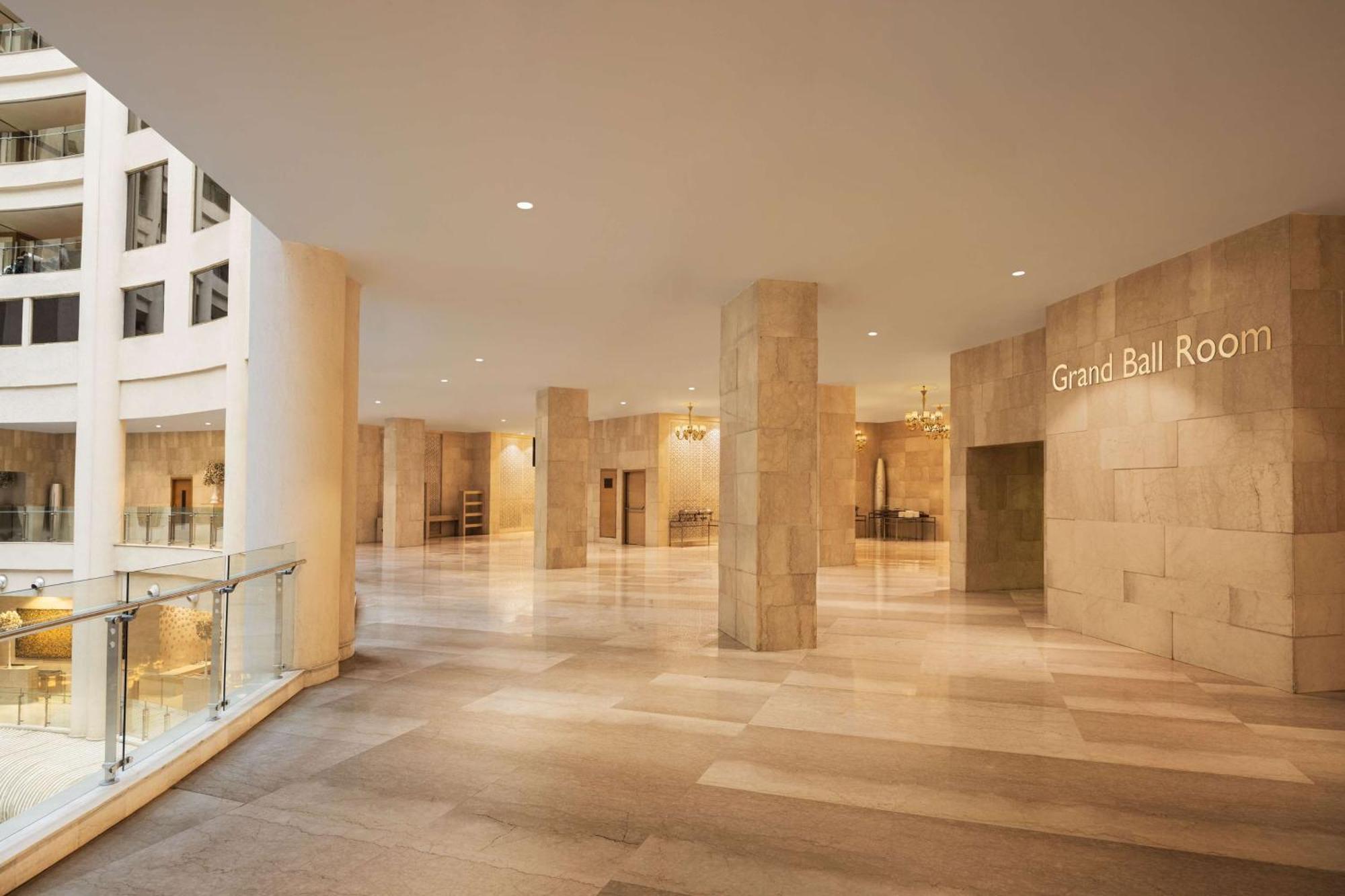 Radisson Blu Hotel New Delhi Dwarka Екстер'єр фото The Grand Ballroom